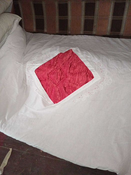 Oghial din lână de oaie și perne din pene de gasca