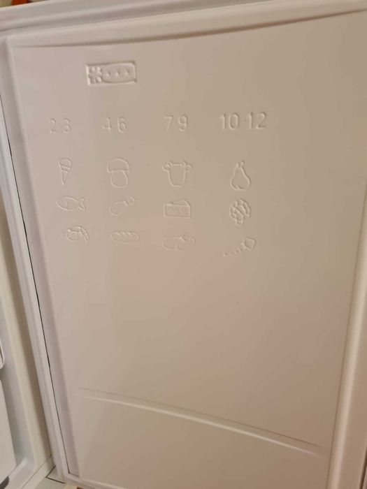 морозильник Indesit SFR 100