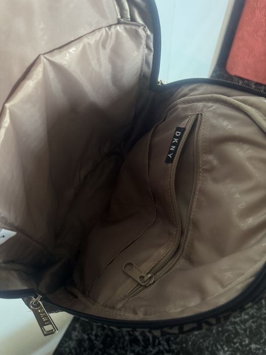 Оригинална раница DKNY