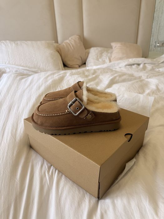 UGG Tazz Evelina Goldenstar Clogs