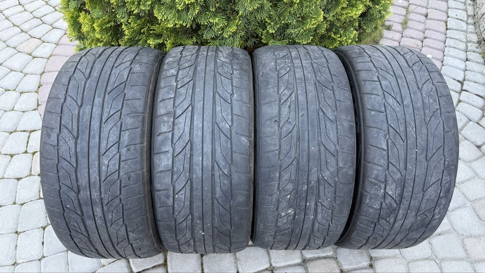 Комплект шины, 245/40/18
