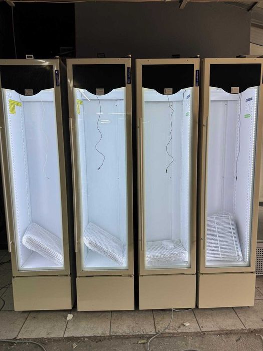 Vitrină frigorifică Slim LED – design îngust