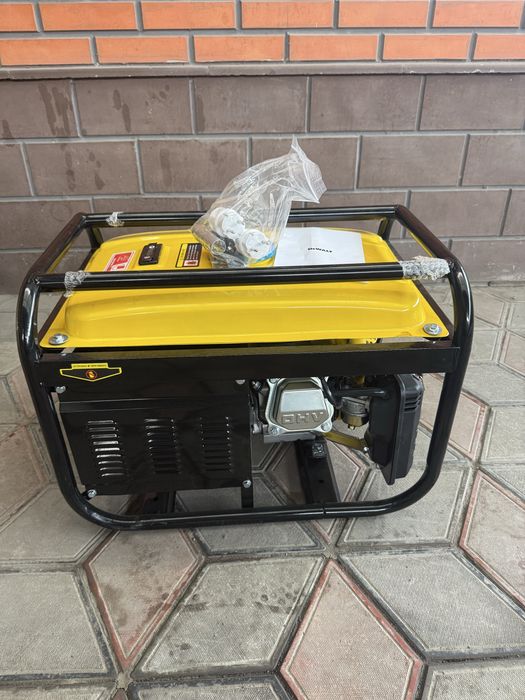 Бензиновый генератор