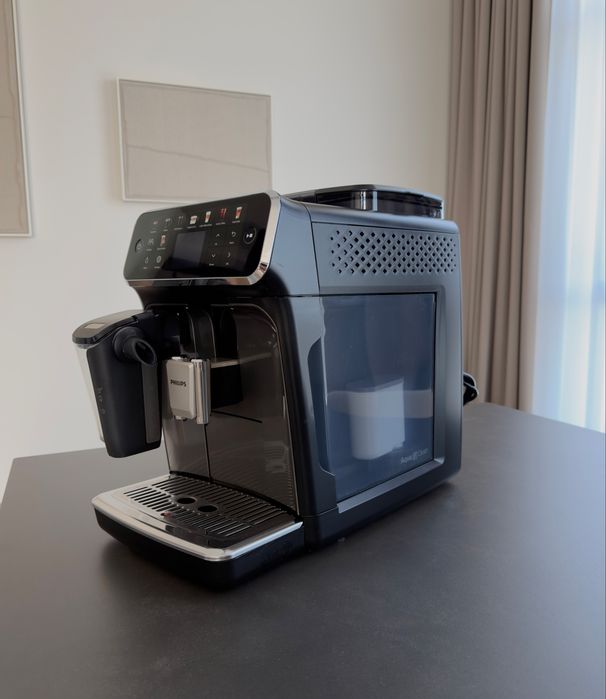 Кафемашина Philips LatteGo