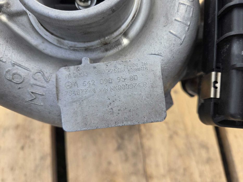 Turbina turbosuflanta Mercedes 3.0 OM642 E350,CLS 350 A6420909580