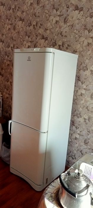 Холодильник в хорошем состоянии