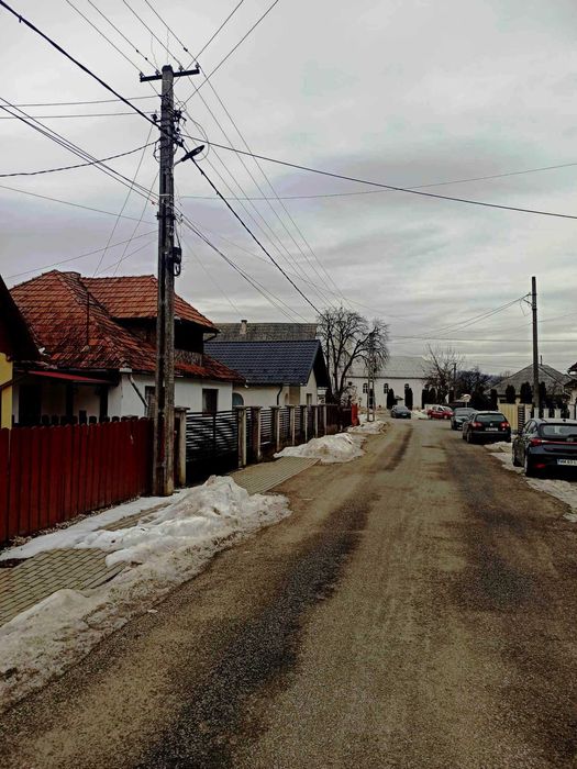 casa  in centrul satului CRACIUNESTI la 6 km de SIGHETU MARMATIEI