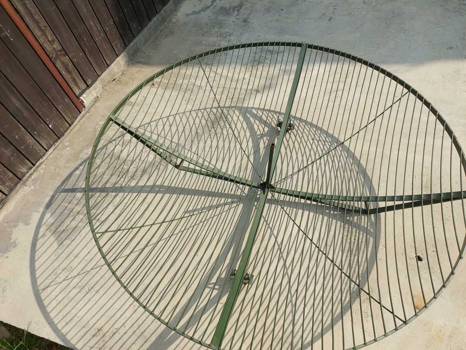 Antena parabolica 2m, EME, grid, 100Mhz - 3Ghz