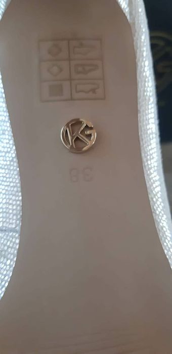 Обувки Kurt Geiger