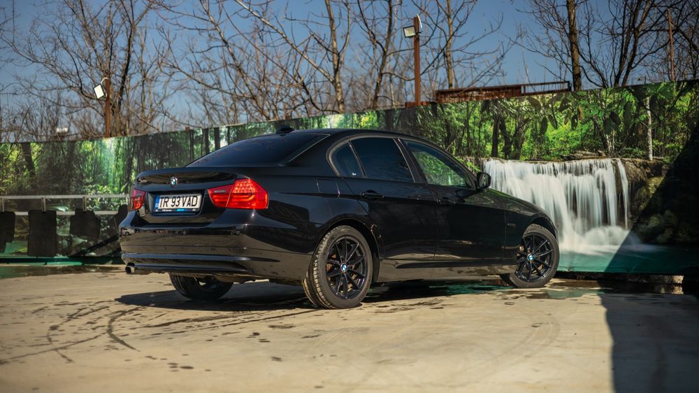 BMW 3 Series 2011 — imagine 2
