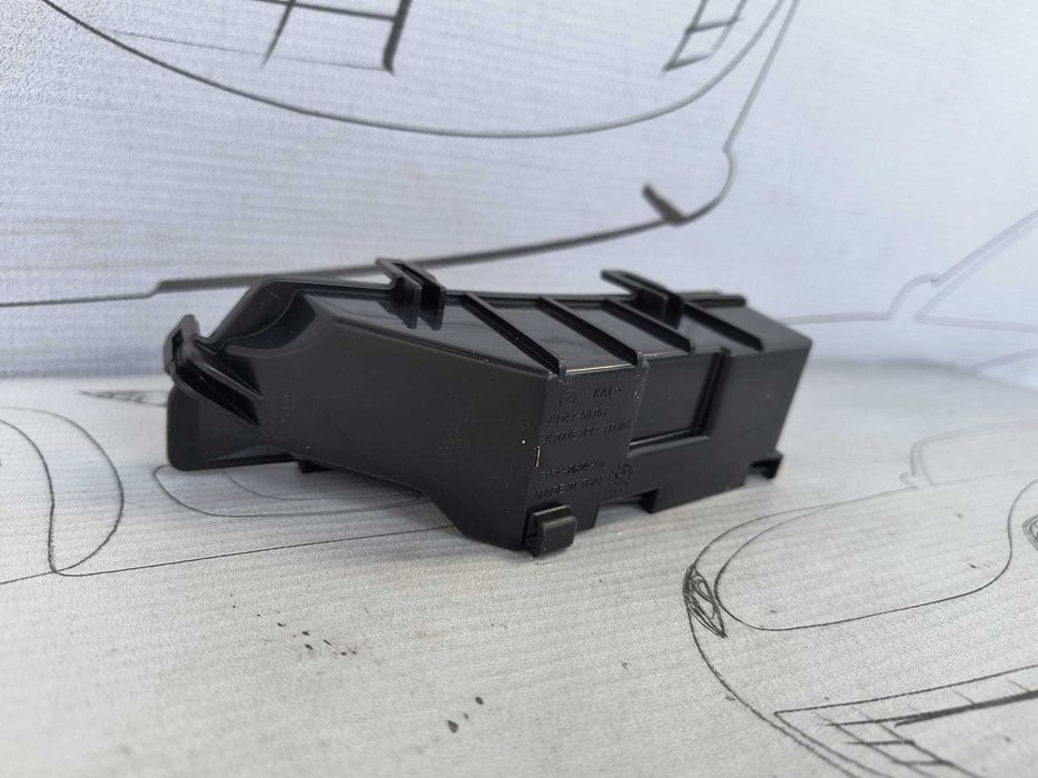 Carcasa Suport Bloc Sigurante / Relee Mazda 6 2016 / 2012-2016 Cod OEM KD4766767 (5C2)