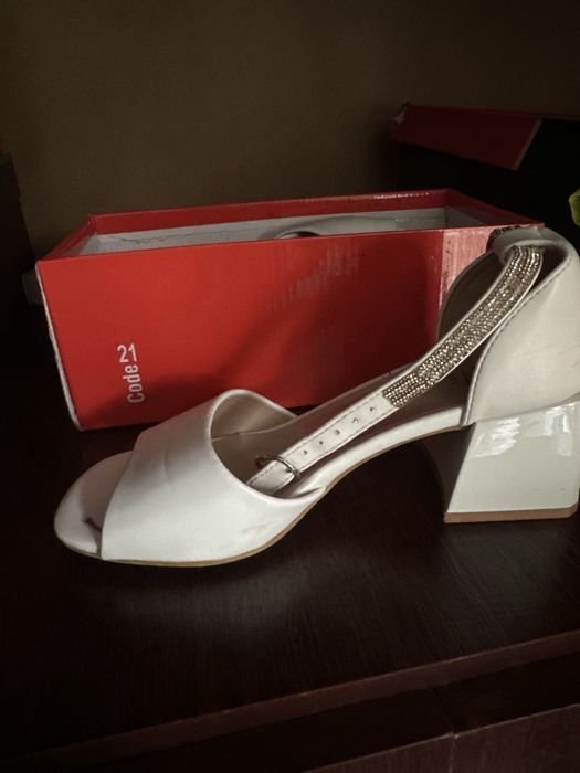 Туфли женские 35 размер