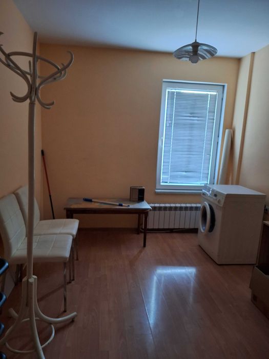 Дава се под наем Тристаен апартамент в Русе, Център - 75 кв.м за 306 € - Снимка #6