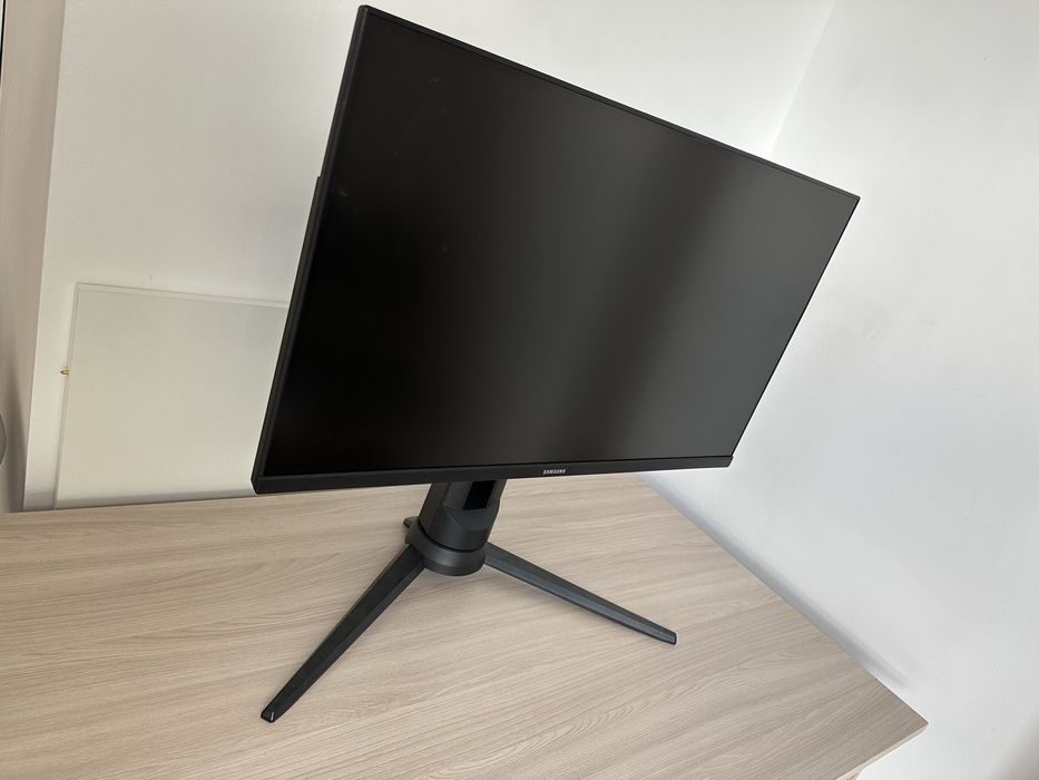 Продам  Led Монитор Samsung