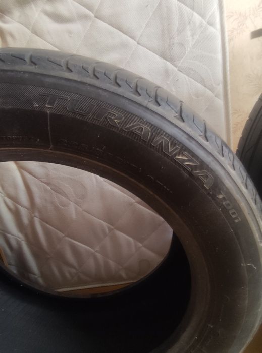 Продам шины  Бридж Стоун