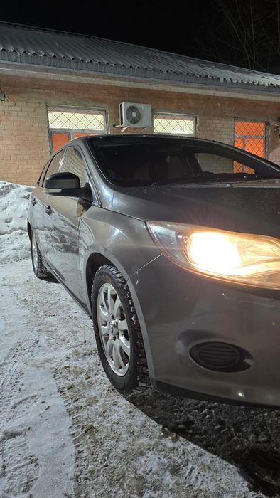 Продам форд фокус 2012год