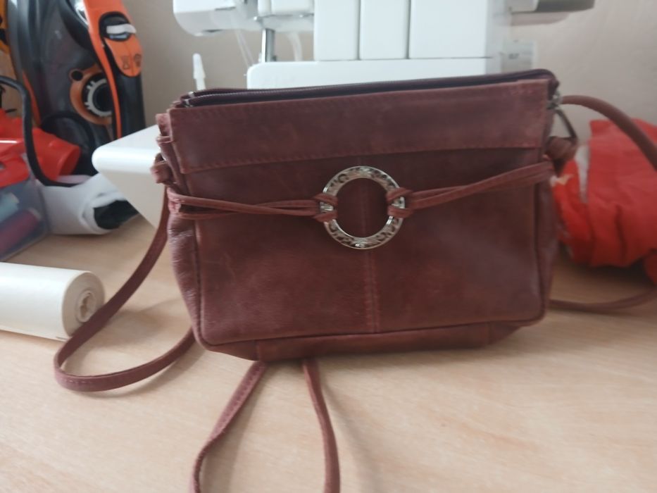 Sumka to'q pushti rang