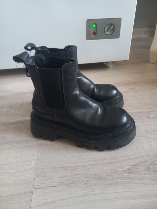 Продам осенние сапоги