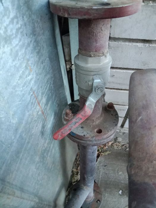 Трубалар , швеллер сатылады , жәшіктер