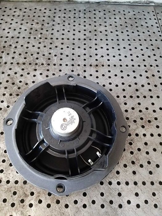 Boxa audio stanga spate skoda octavia 3 5e 5e005411c
