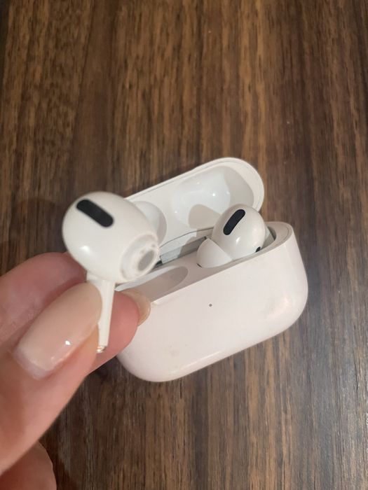 Продам airpods pro 3