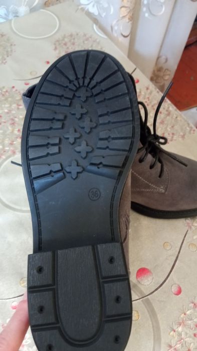 Женские ботинки новые