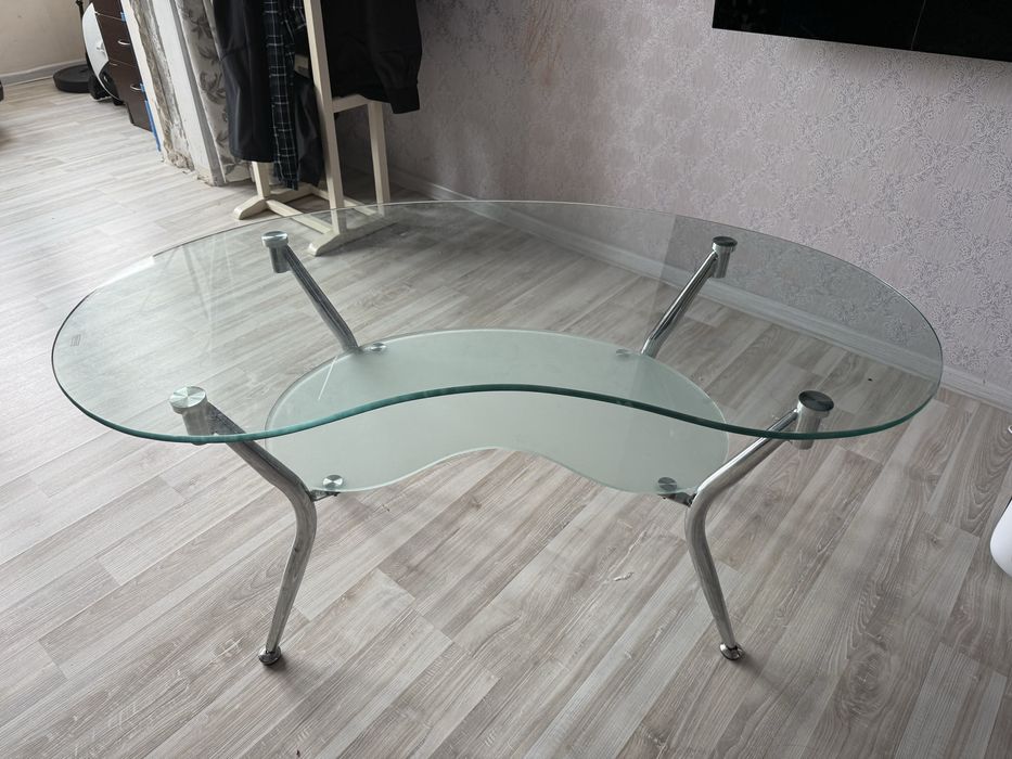 Журнальный столик