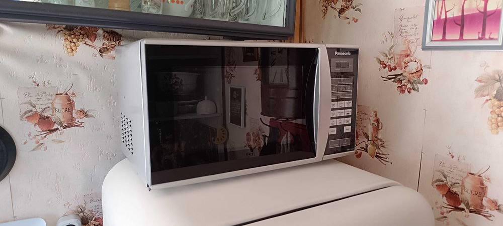 Микроволновка Panasonic