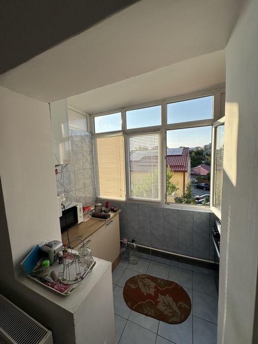 Apartament 2 camere Decomandat 60 mp Etaj 2/4 Centrală termica proprie