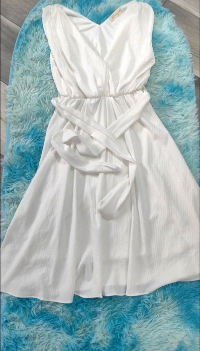 Rochița superbă de vară