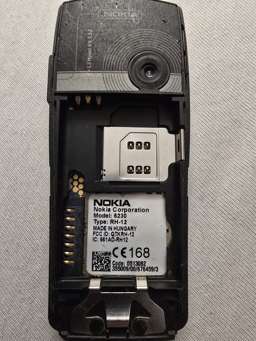 Nokia 6230 – clasic, funcțional, ideal colecție