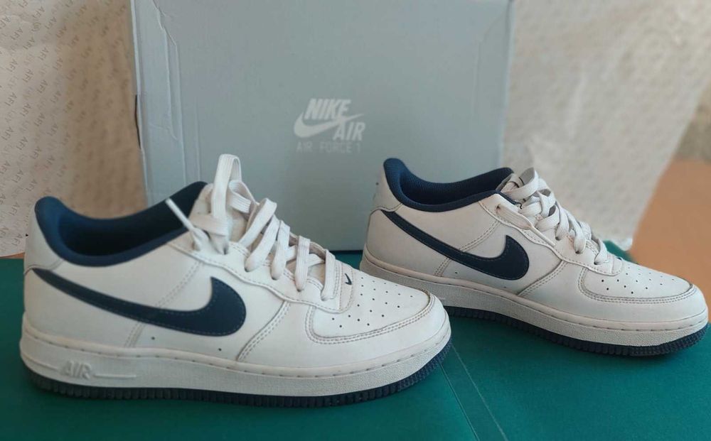 маратонки Nike Air Force 1, размер 38