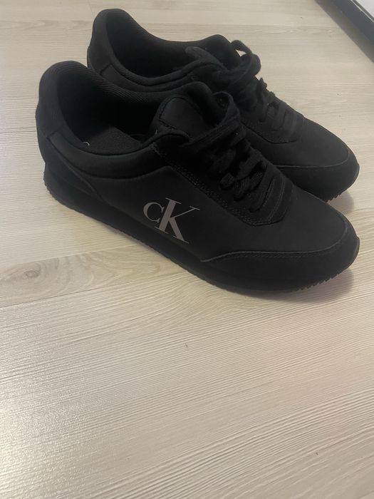 Adidasi Tommy si Calvin Klein