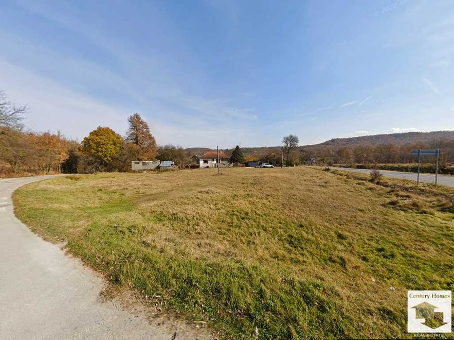 125168 Парцел с гледка към планината в покрайнините на Елена