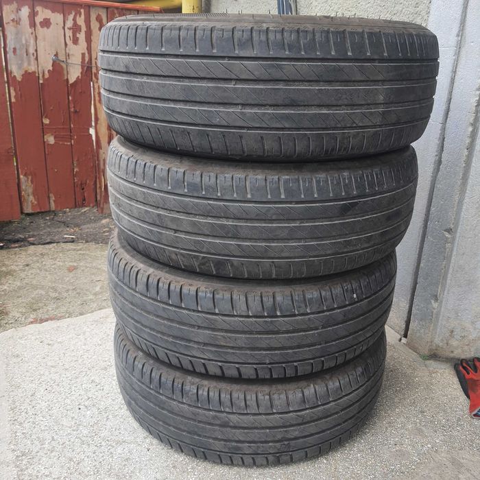 Anvelope vara 205×60 R16