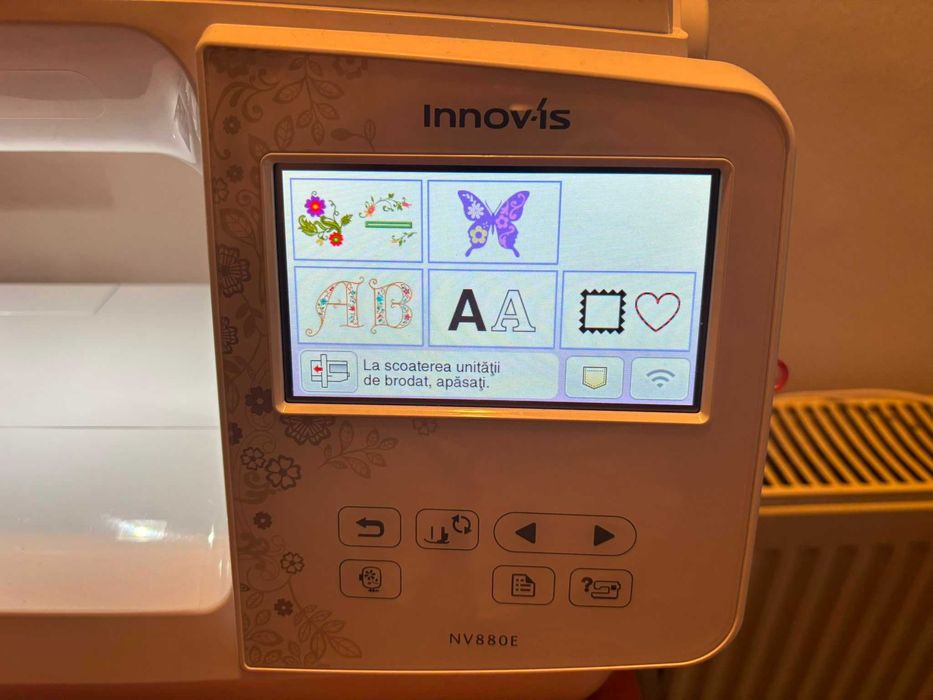 Masina de brodat Brother Innov-is NV880E ca noua + PE Design 11.4