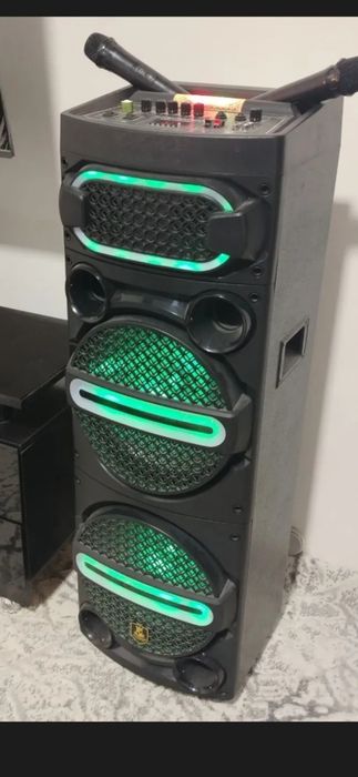 Karoke Kalonka yangi BASS SUPER. 2 ta mikrafoni va 1 ta pulti