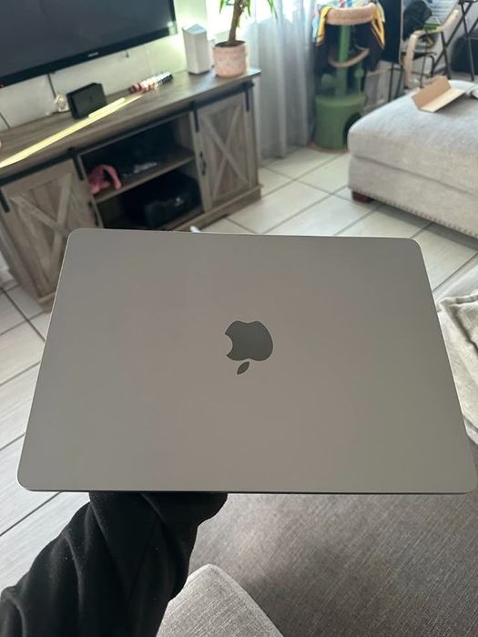 Macbook pro m2 pro 16/512 14-inch 16 yader 120 fps quvat 40 soatgacha