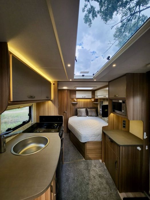 Inchiriez rulota camping deosebita