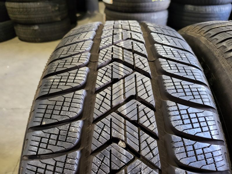 235/50/19 PIRELLI 4бр