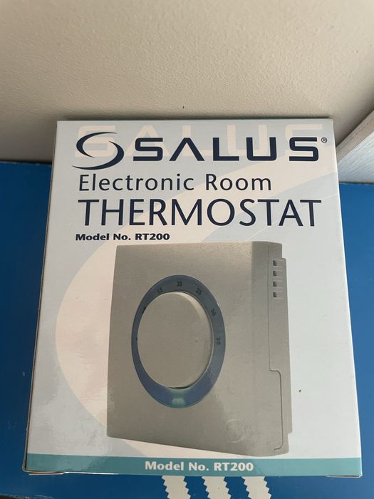 Електронен термостат SALUS RT200