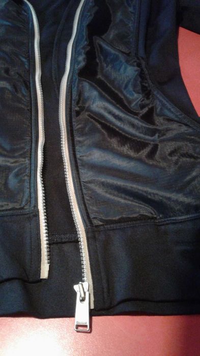 Продам кофту фирмы Reebok