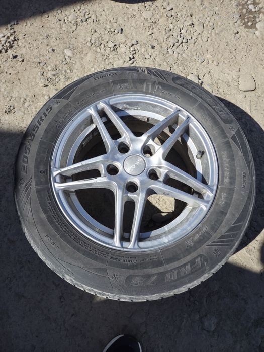 Шина  с дисками 4 audi