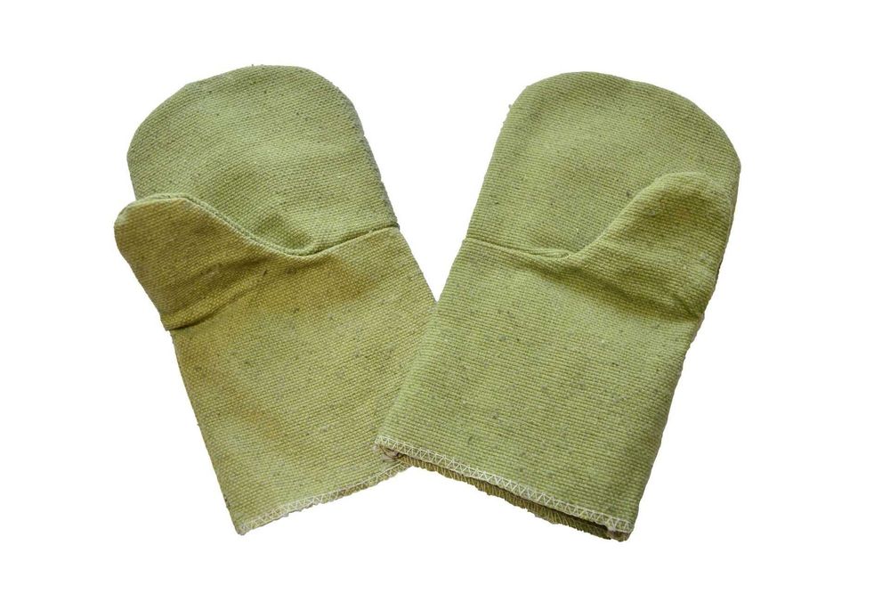 Рукавицы рабочие, брезентовые, а также с двойным наладонником