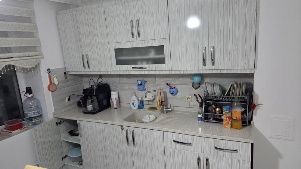 Продава  кухня чисто ново
