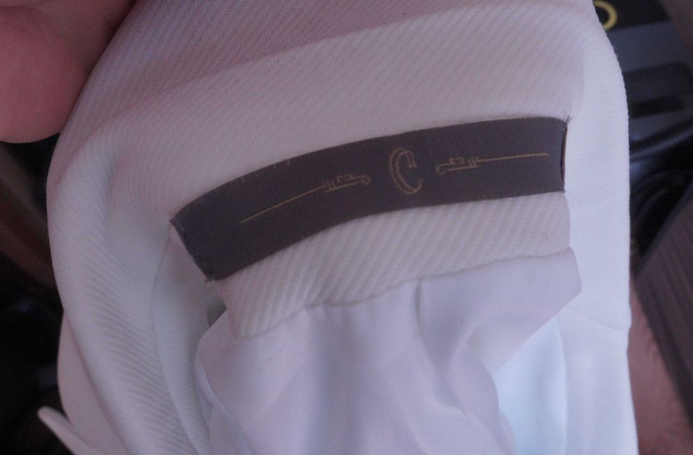 Официално сако Carducci размер 48 бяло Slim Fit – като ново