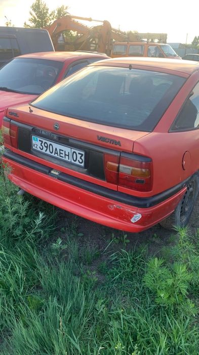 Опел Вектра 1995 года