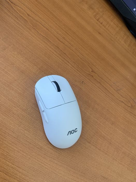 Mouse alb aoc nou