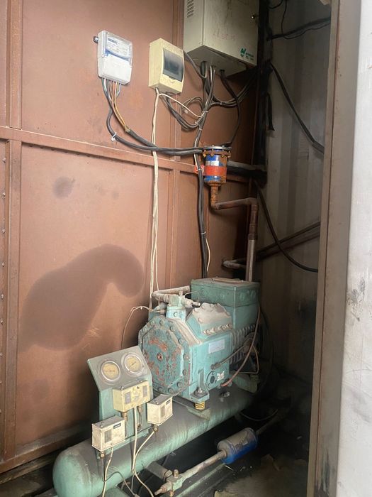 Продам холодильник