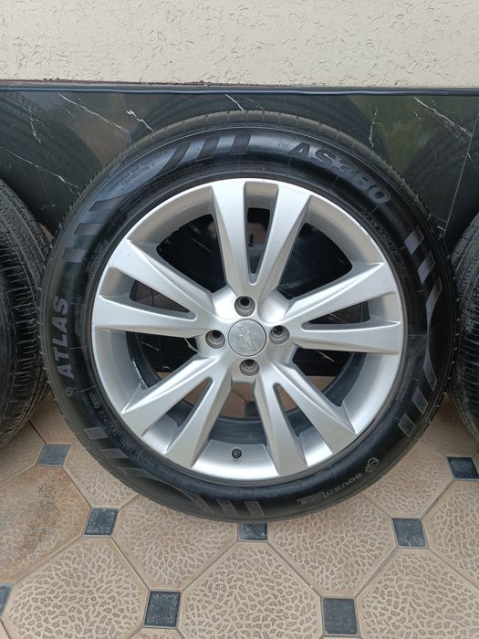 Kaptiva Stil Diska Balon 215 55 R17 Holati Yaxshi